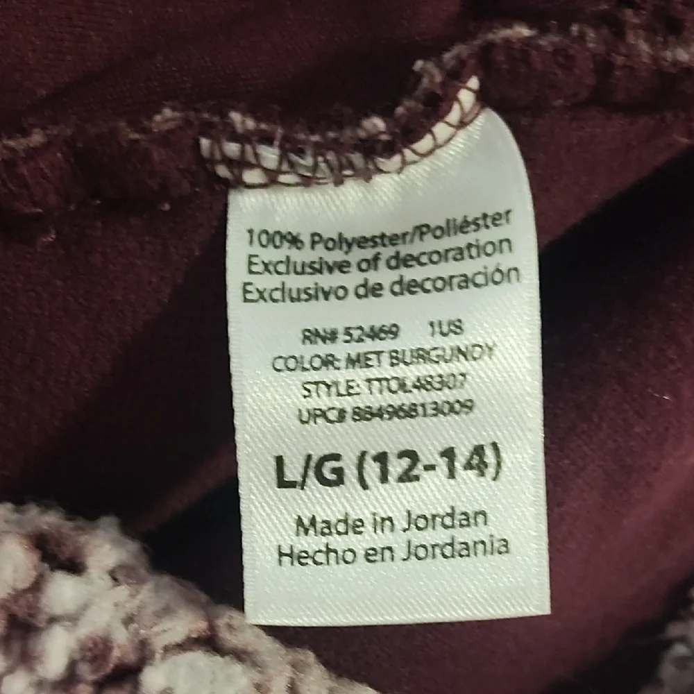 Time and Tru Purple Crew‎ Neck Sweater
